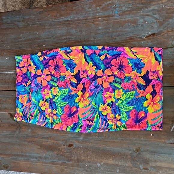 Flower 🌼🌺 midi skirt - Picture 1 of 2